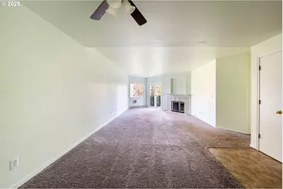 8720 SW Tualatin Rd #206, Tualatin, OR 97062 - Photo 12