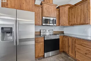 92296 Cascade Woods Dr, Springfield, OR 97478 - Photo 22