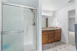 92296 Cascade Woods Dr, Springfield, OR 97478 - Photo 28