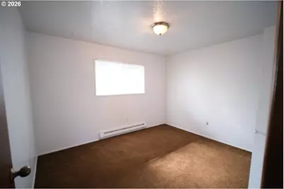 298 N Wasson St, Coos Bay, OR 97420 - Photo 28