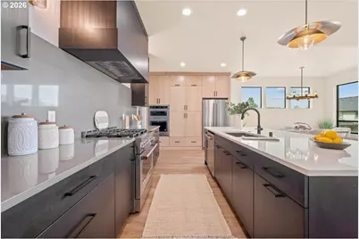 750 N V St, Washougal, WA 98671 - Photo 8