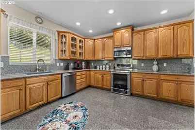 5122 SE Jenne Rd, Portland, OR 97236 - Photo 24