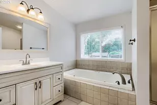 11820 SW Clifford St, Beaverton, OR 97008 - Photo 20