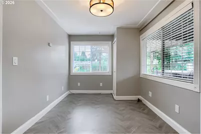 11820 SW Clifford St, Beaverton, OR 97008 - Photo 8