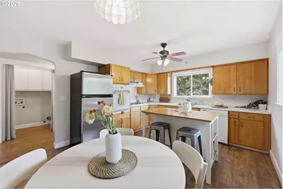 7660 SW 74th Ave, Portland, OR 97223 - Photo 10