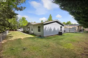 2315 SW Rose Ct, Troutdale, OR 97060 - Photo 4