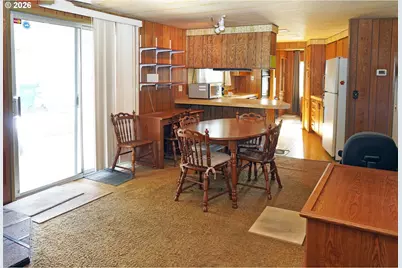 17563 SW Hancock Way, Beaverton, OR 97006 - Photo 10