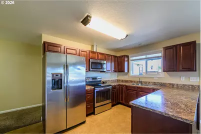 1144 Juniper St, Junction City, OR 97448 - Photo 14