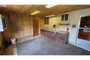 2360 High St, Reedsport, OR 97467 - Photo 42