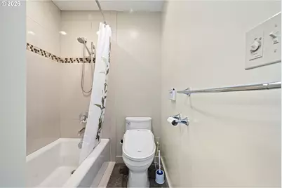 2255 Alder St, Eugene, OR 97405 - Photo 40