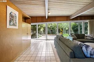 2255 Alder St, Eugene, OR 97405 - Photo 10