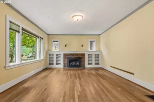 3037 NE Skidmore St, Portland, OR 97211 - Photo 4