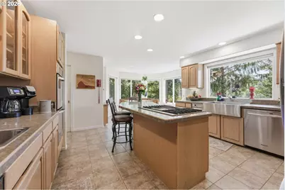 95037 Haynes Way Ln, North Bend, OR 97459 - Photo 10