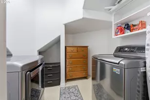 95037 Haynes Way Ln, North Bend, OR 97459 - Photo 34