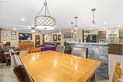 801 S Park St, Carlton, OR 97111 - Photo 20