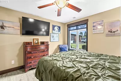 801 S Park St, Carlton, OR 97111 - Photo 34