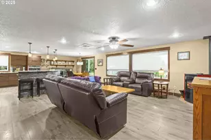 801 S Park St, Carlton, OR 97111 - Photo 14