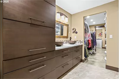 801 S Park St, Carlton, OR 97111 - Photo 30