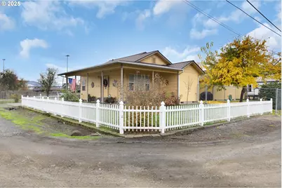 144 Paradise Ln, Roseburg, OR 97471 - Photo 40