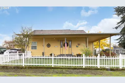 144 Paradise Ln, Roseburg, OR 97471 - Photo 1