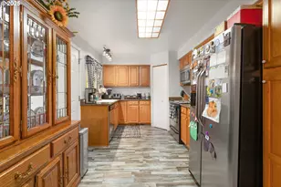 144 Paradise Ln, Roseburg, OR 97471 - Photo 14