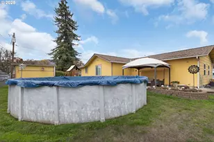 144 Paradise Ln, Roseburg, OR 97471 - Photo 38