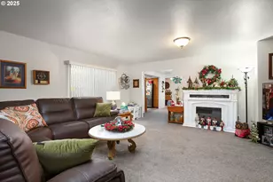 144 Paradise Ln, Roseburg, OR 97471 - Photo 20