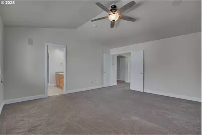 812 N 27th Ave, Cornelius, OR 97113 - Photo 26