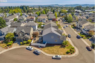 812 N 27th Ave, Cornelius, OR 97113 - Photo 32