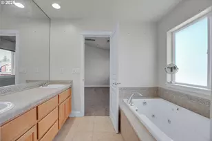 812 N 27th Ave, Cornelius, OR 97113 - Photo 34