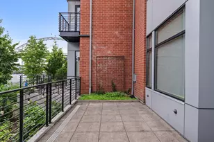 1742 NW Riverscape St, Portland, OR 97209 - Photo 26
