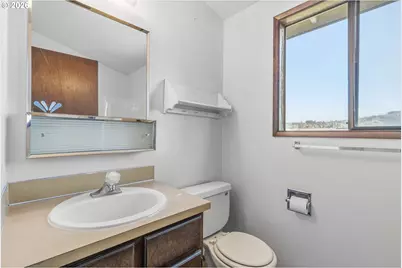 117 Manteca Dr, Kelso, WA 98626 - Photo 24