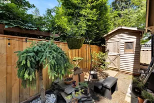 7233 SW 26th Ave, Portland, OR 97219 - Photo 34