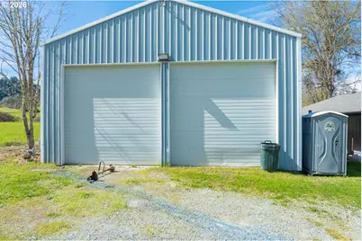1355 Days Creek Cutoff Rd, Myrtle Creek, OR 97457 - Photo 6