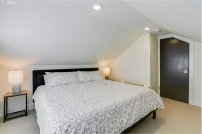 7945 SW 74th Ave, Portland, OR 97223 - Photo 30