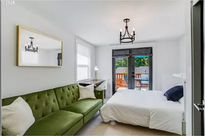 7945 SW 74th Ave, Portland, OR 97223 - Photo 18