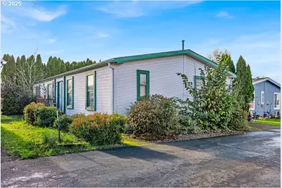 301 E Columbia Dr #66, Newberg, OR 97132 - Photo 2