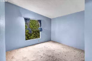 301 E Columbia Dr, Newberg, OR 97132 - Photo 26