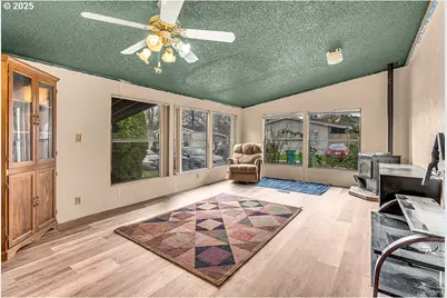 301 E Columbia Dr #66, Newberg, OR 97132 - Photo 8