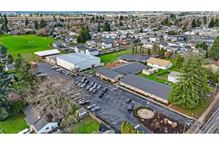 301 E Columbia Dr, Newberg, OR 97132 - Photo 16