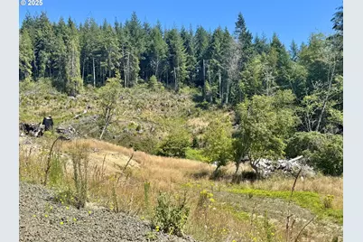 000 Fawn Ln #1401, Coos Bay, OR 97420 - Photo 32