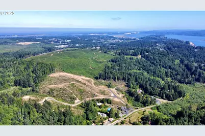 000 Fawn Ln #1401, Coos Bay, OR 97420 - Photo 14