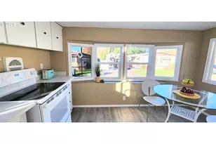 4531 Franklin Blvd, Eugene, OR 97403 - Photo 12