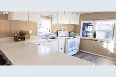 4531 Franklin Blvd #117, Eugene, OR 97403 - Photo 10