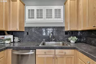 2527 NW Stimpson Ln, Portland, OR 97229 - Photo 20