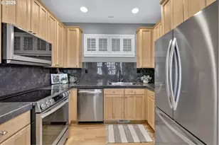 2527 NW Stimpson Ln, Portland, OR 97229 - Photo 16