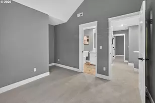 2527 NW Stimpson Ln, Portland, OR 97229 - Photo 26