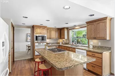 530 SW 167th Ave, Beaverton, OR 97006 - Photo 14