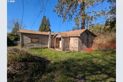 301 B Ave, Canyonville, OR 97417 - Photo 4