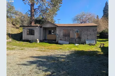 301 B Ave, Canyonville, OR 97417 - Photo 2